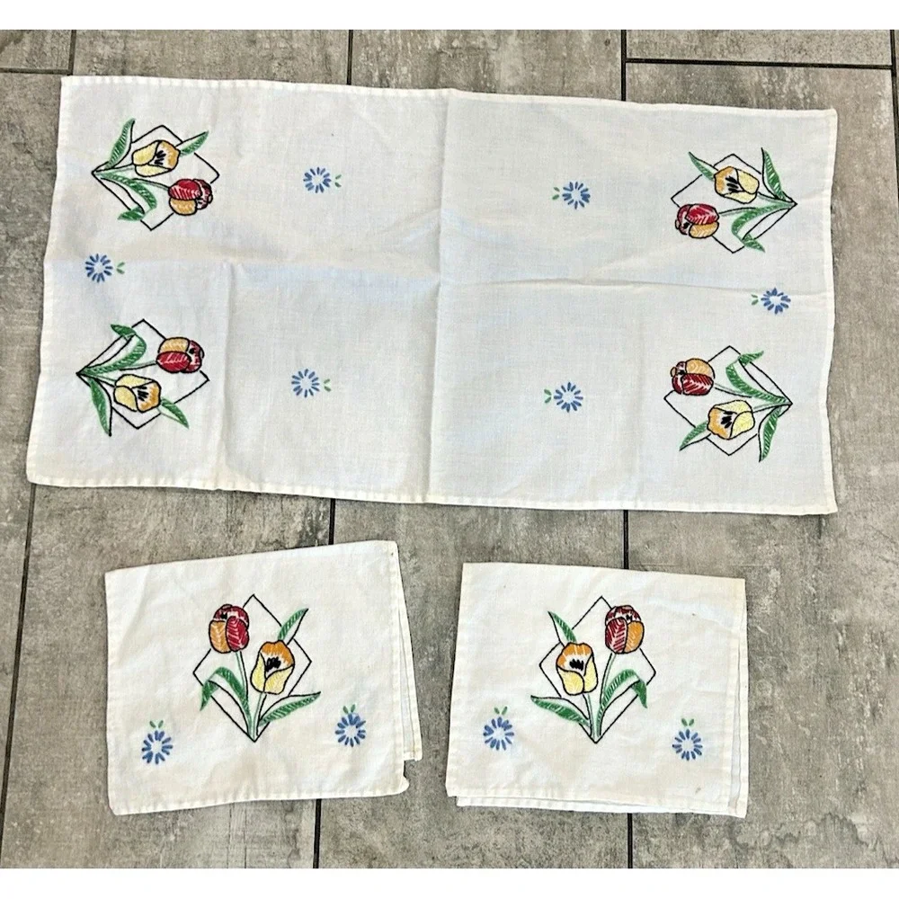 Vintage Cross Stitch Napkin Set Tulip Flowers‎ Country Cottage Kitchen Farmhouse